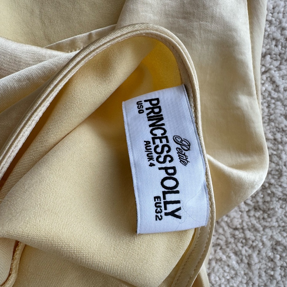 Princess Polly yellow silk dress - Picture 4 of 4